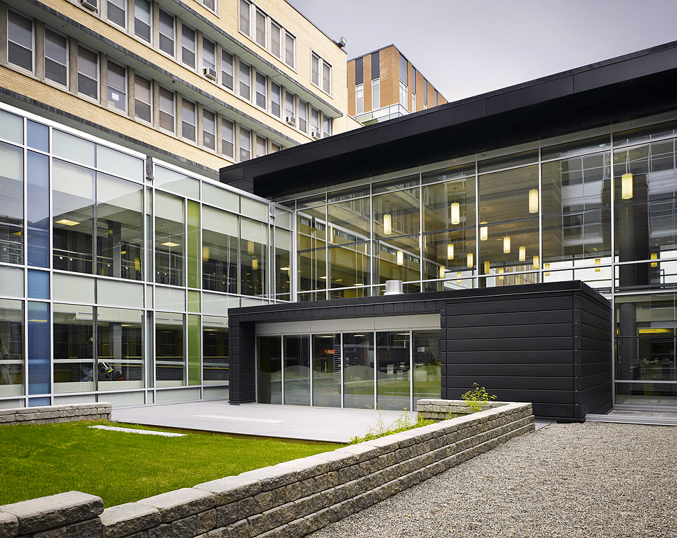 Extérieur de l'édifice Hôpital Montfort