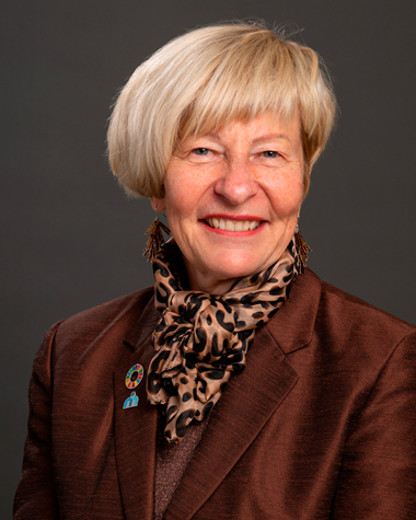 Photo profile de Mme Denise Amyot